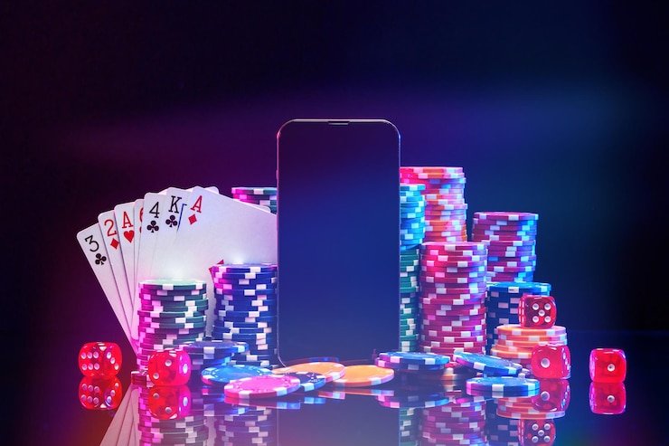 Tampilan antarmuka Capsa Susun di platform noveljitu dengan susunan kartu yang jelas